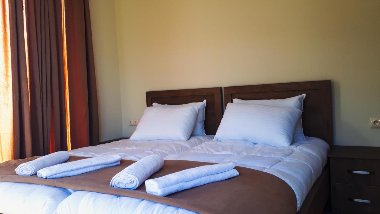 Hotel Khulo Lnn Luaran gambar